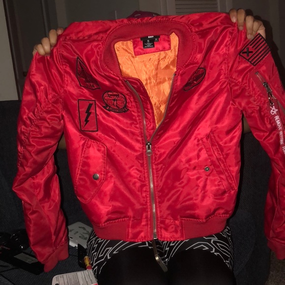 Jacket - Picture 1 of 2